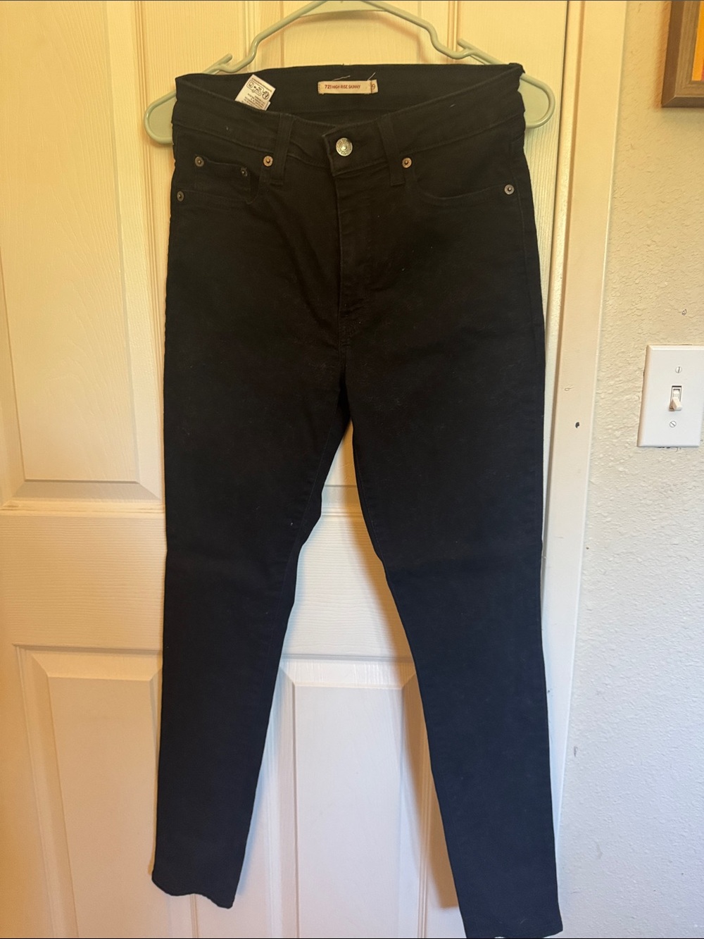 Levi's Women's Skinny Jeans in Black